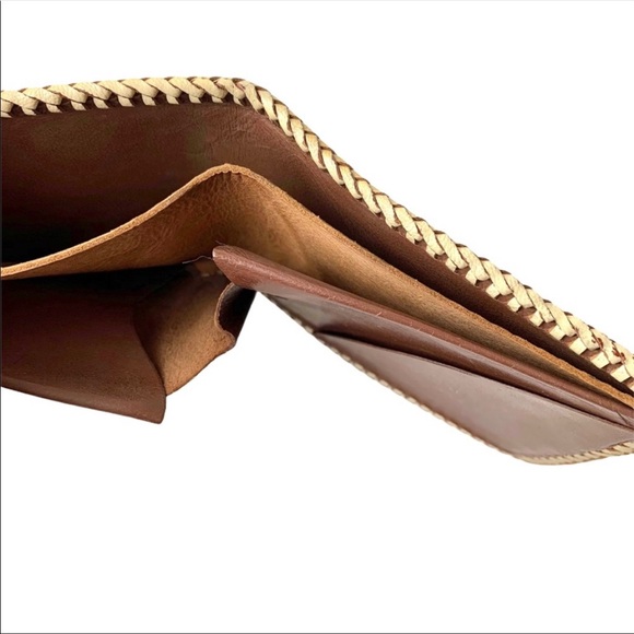 Vintage Hand Tooled Leather Bi Fold Wallet - Picture 5 of 5